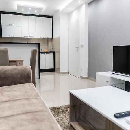 Bella Apartmani Jagodina Esterno foto