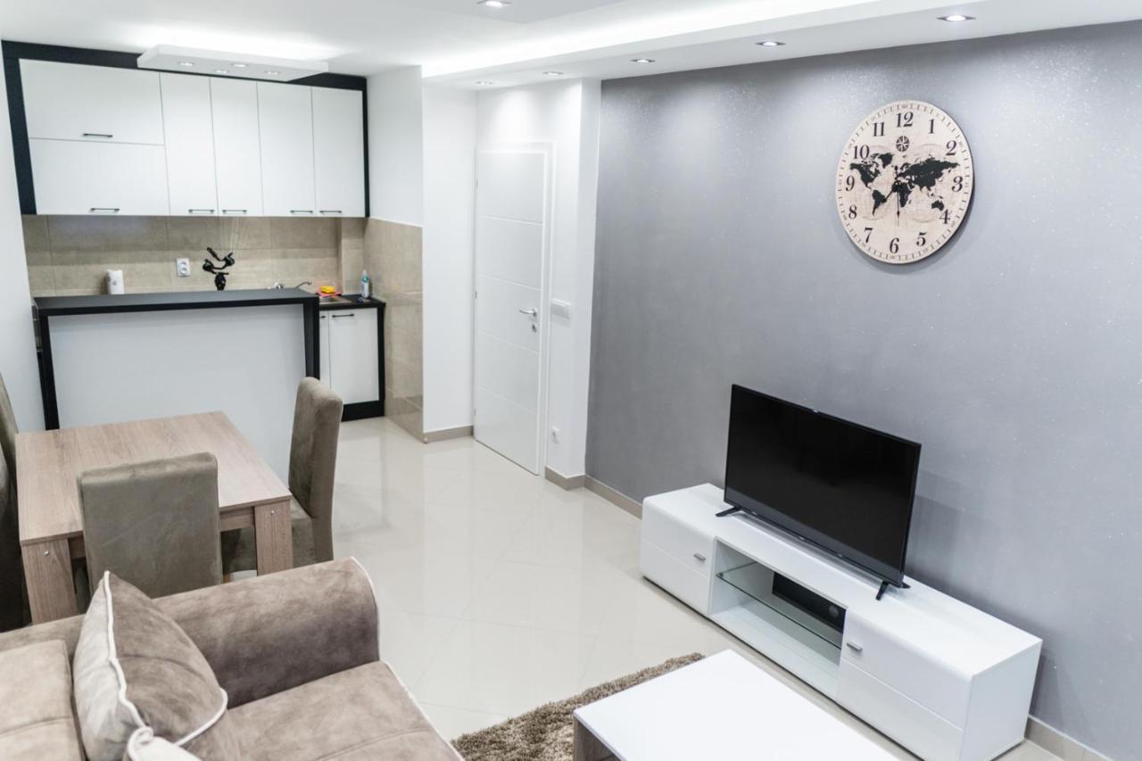 Bella Apartmani Jagodina Esterno foto