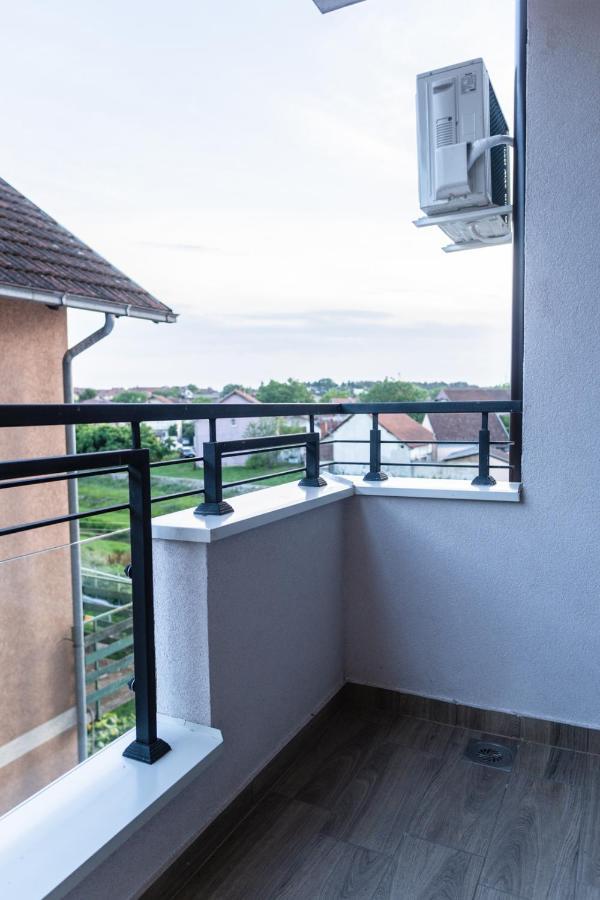 Bella Apartmani Jagodina Esterno foto