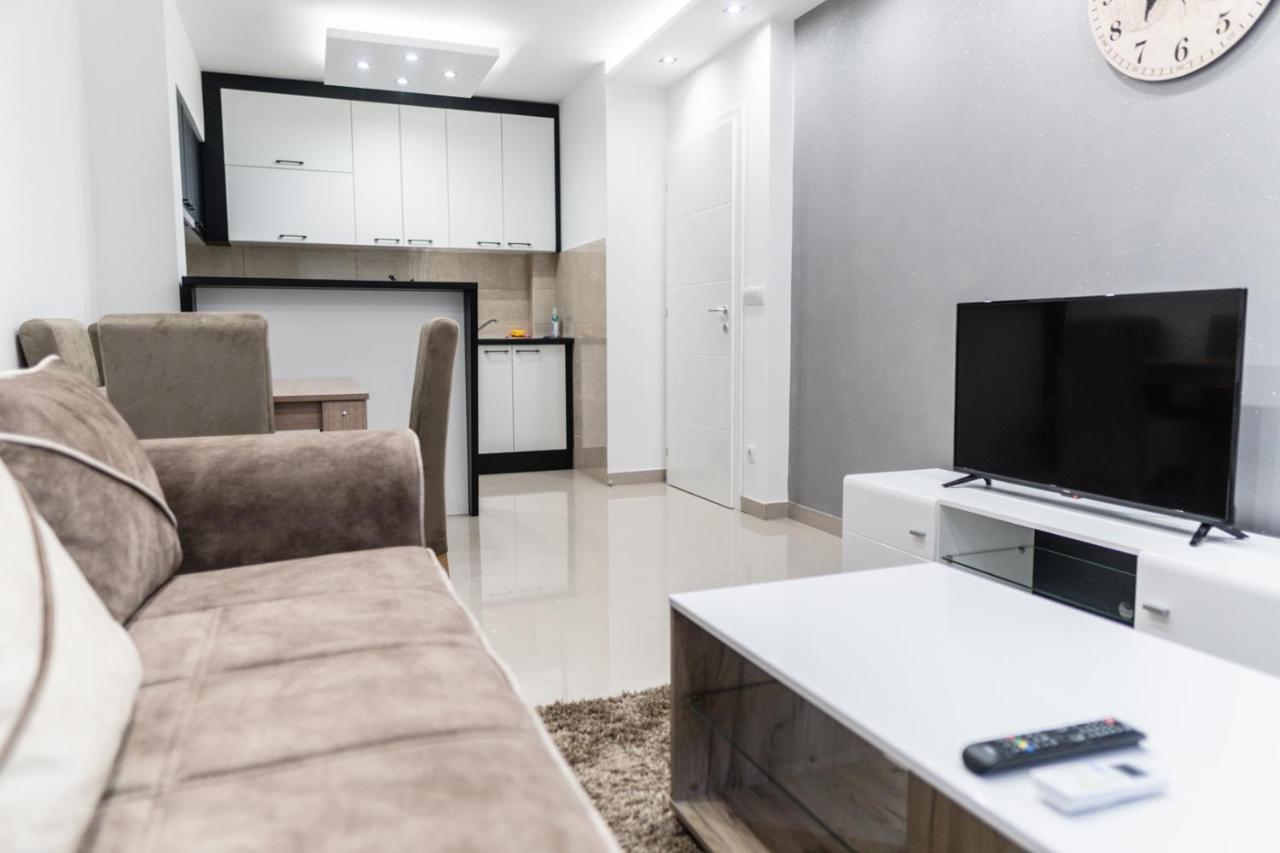 Bella Apartmani Jagodina Esterno foto